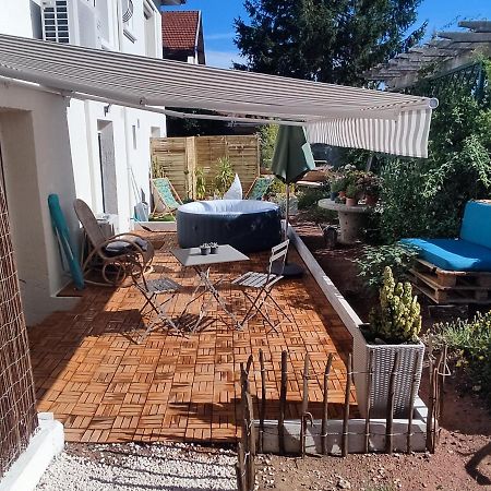 Superbe Appartement Avec Jacuzzi Avec Jardin Prive 里昂 外观 照片